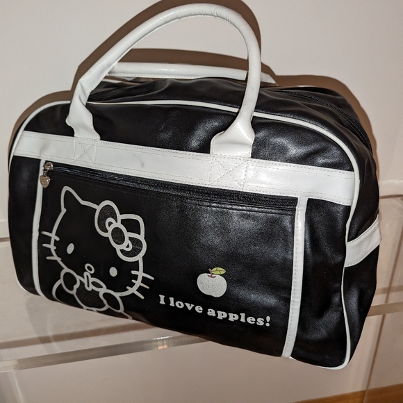 Hello Kitty Large Bag - Carry-On Bag / Overnight Bag / Duffle Bag - Picture 2 of 16